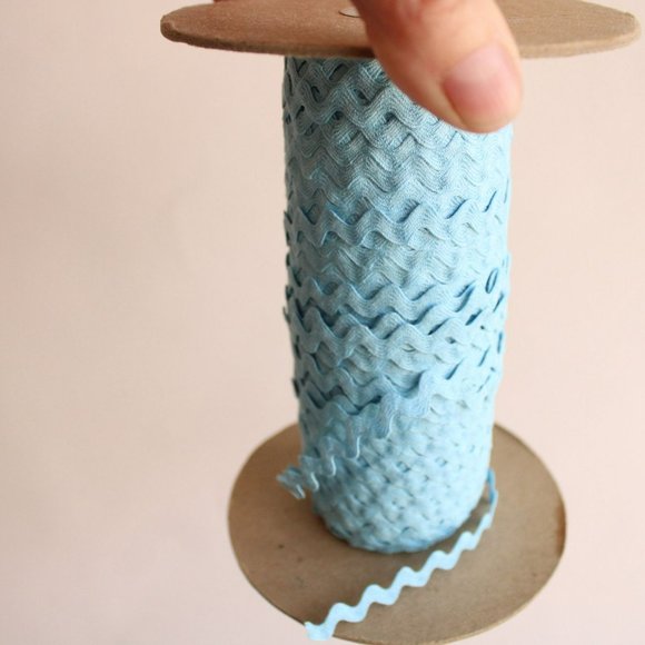 Vintage 1960s Ric Rac Trim, Blue / 5mm wide, 5 yards / Sewing  Supply - Picture 10 of 10